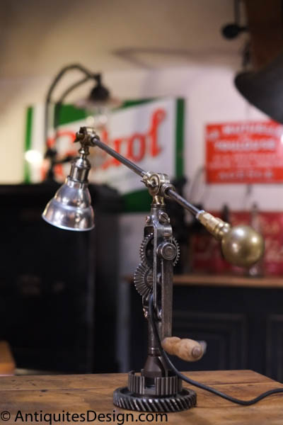 lampe steampunk articule de steamlum marc boyer